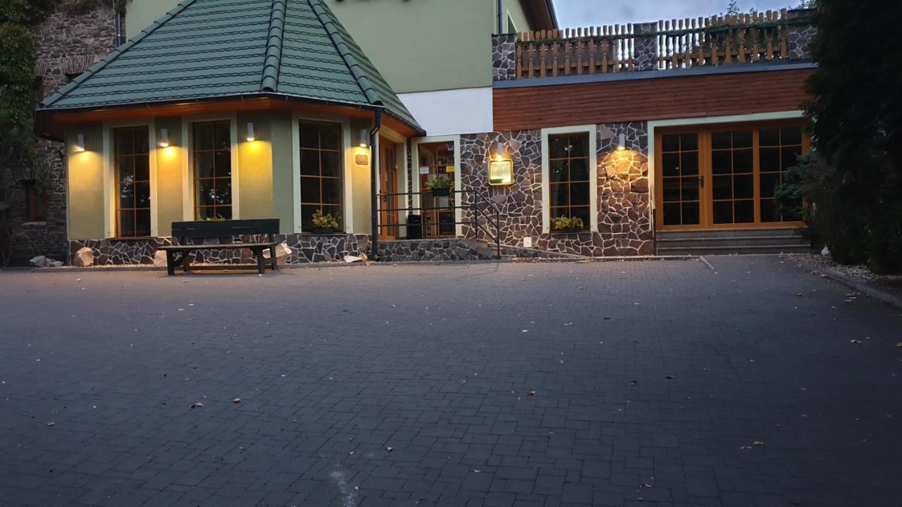 Forrest Hotel ホムトフ エクステリア 写真