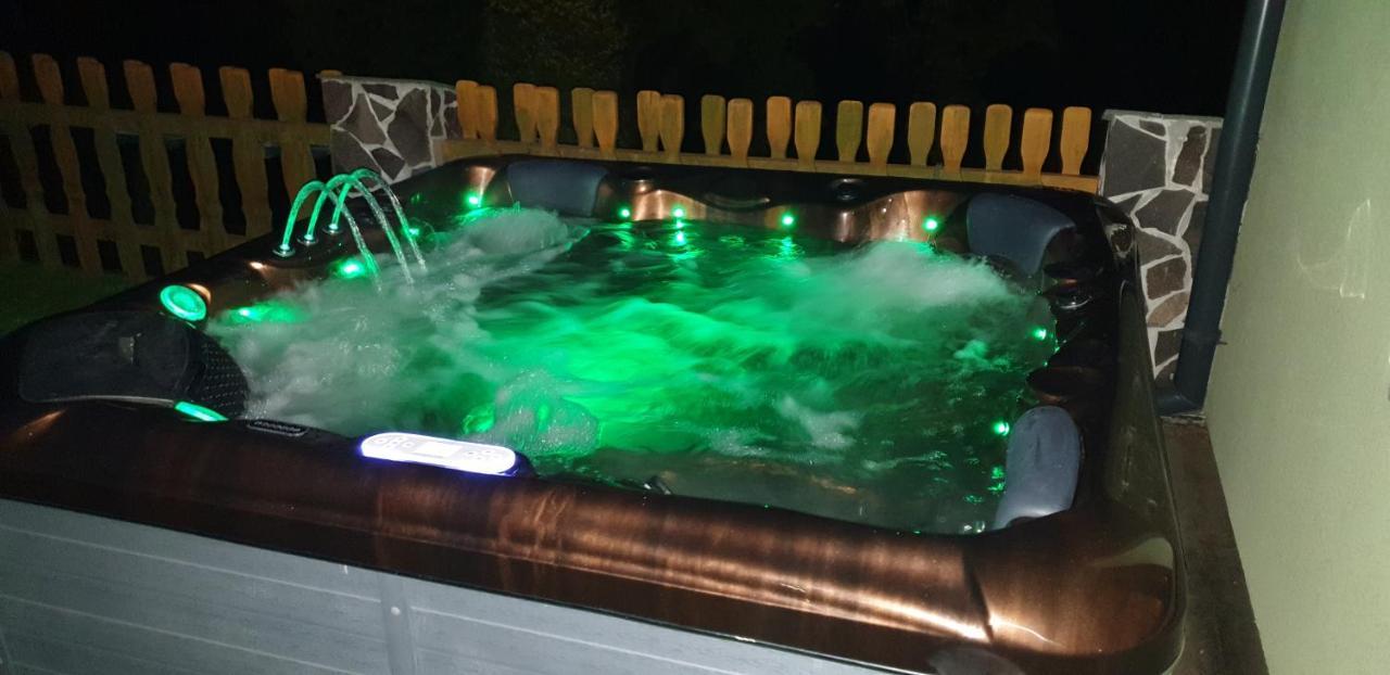 Forrest Hotel ホムトフ エクステリア 写真